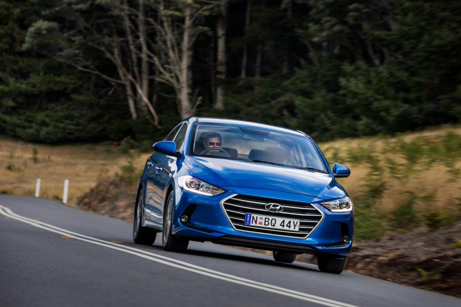  Hyundai Elantra 2016 года  (AU) (фото 19 из 28)
